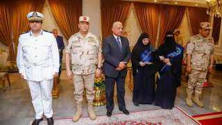 جمعية المحاربين القدماء تكرم عددا...