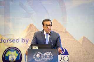 وزير الصحة يشهد فعاليات المؤتمر...