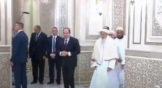 الرئيس السيسى يتفقد مسجد السيدة...