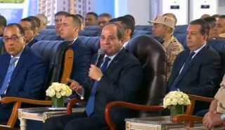 شاهد.. السيسي عن تطوير مسجد...