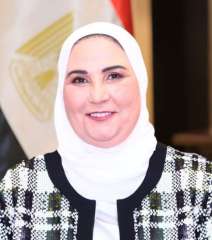 وزيرة التضامن تستعرض الخدمات العلاجية...