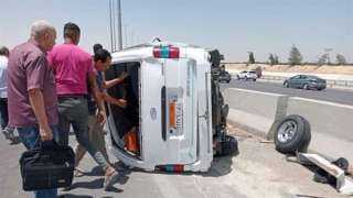 إصابة 12 في حادث انقلاب...