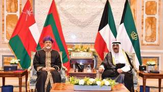 أمير دولة الكويت وسلطان عمان...