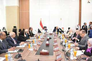 مركز المعلومات يعقد ورشة عمل...