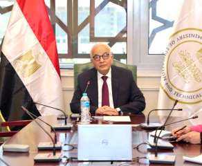 وزير التربية والتعليم يفتتح الندوة...