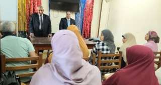 وزارة العمل : تبنى الخطة...