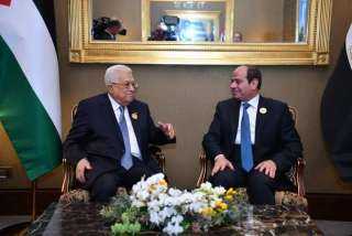 الرئيس السيسي يؤكد لـ”أبو مازن”...