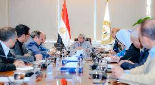 وزيرة البيئة تعقد اجتماعاً موسعاً...
