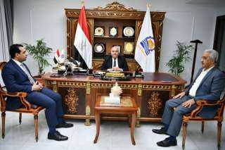 محافظ قنا يتابع تشغيل المرافق...