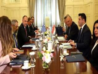 شكري: التواجد العسكري الإسرائيلي على...
