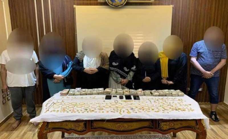 كشف ملابسات واقعة سرقة مشغولات ذهبية من داخل محل مصوغات ذهبية بالمنيا وضبط مرتكبى الواقعة