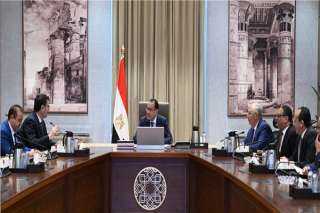 رئيس الوزراء يلتقي وزير الزراعة...