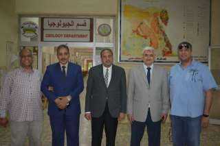 نائب رئيس جامعة الأزهر للوجه...