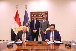 وزير الاتصالات يشهد توقيع مذكرة...