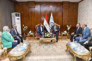وزيرا  الإنتاج الحربي والثقافة...