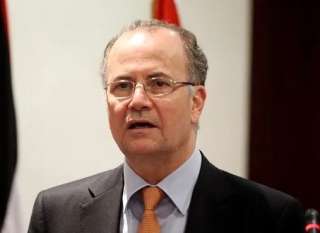 رئيس وزراء فلسطين: يجب الضغط...