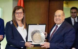 المحكمة العربية للتحكيم تكرم الدكتورة...