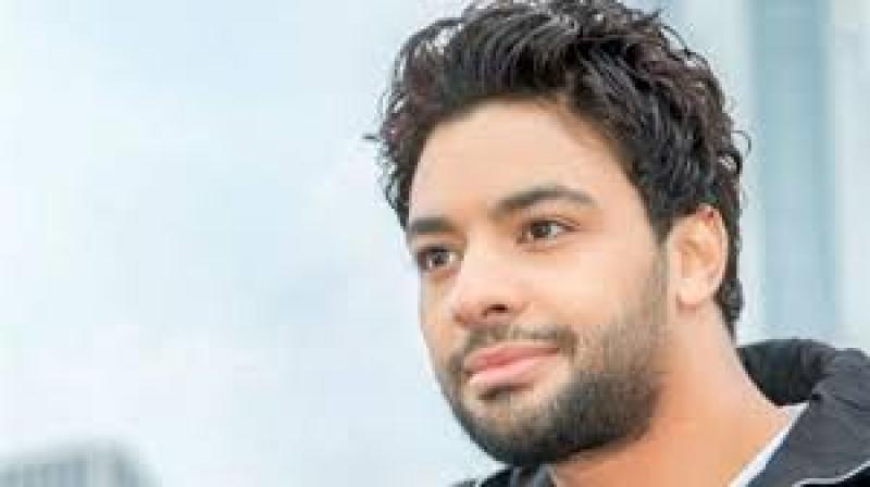 المطرب أحمد جمال