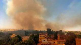 الدفع بـ29 سيارة إطفاء للسيطرة...