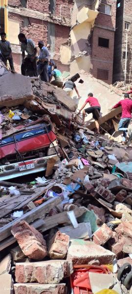 ارتفاع ضحايا حادث انهيار عقار ميت غمر لـ 5 وفيات ومثلهم مصابون