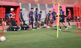 الأهلي يواصل تدريباته على ملعب...