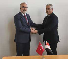 وزير العمل يلتقى نظيره التركي...