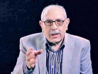 وزيرة الثقافة تنعى الناقد الفني...