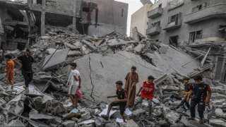 الرئيس الفلسطيني يطالب مجلس الأمن...