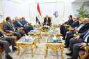 محافظ قنا يستقبل وفد وزارة...