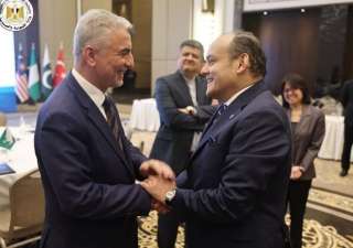 وزير التجارة والصناعة يترأس أعمال...