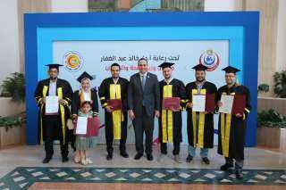 رئيس الرعاية الصحية يشهد حفل...