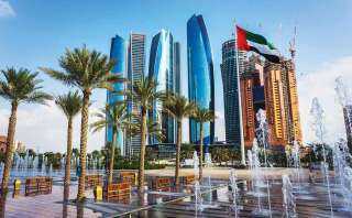 الإمارات تتضامن مع الكويت وتعزي...