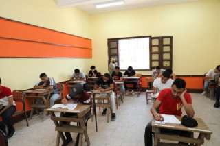أكثر من 745 ألف طالب...