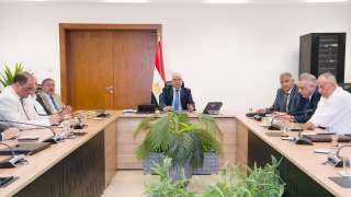 وزير الرى يتابع الموقف المائى...