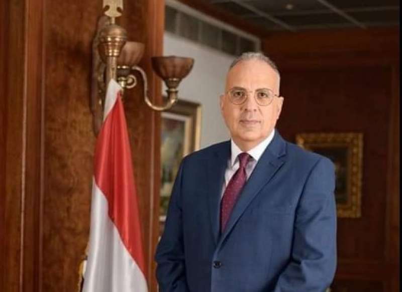 وزير الرى يتوجه الى جنوب السودان على رأس وفد رفيع المستوى