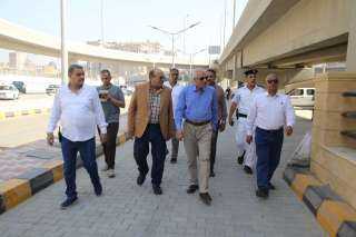 محافظ الجيزة يتابع سير العمل...