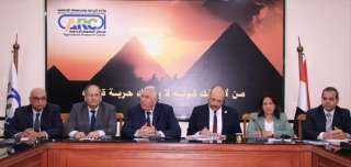 وزير الزراعة يتراس اجتماع لجنة...