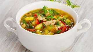 طريقة عمل شوربة الخضار بنكهات...