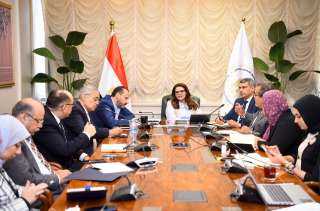 وزيرة الهجرة تتابع الترتيبات الجارية...