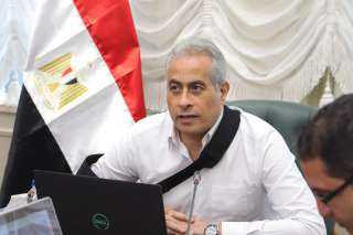 وزير العمل يُطلق البث التجريبي...