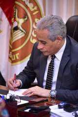 وزارة العمل:اليوم إجازة للعاملين بالقطاع...