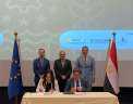 وزير التجارة والصناعة يشهد توقيع...