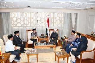 وزير الأوقاف يستقبل نائب الأمين...
