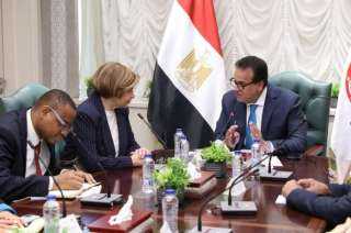 وزير الصحة يستقبل المدير الإقليمي...