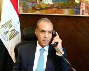 وزير الخارجية والهجرة يتلقى اتصالاً...