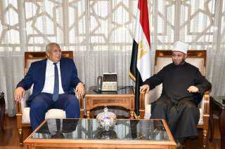 وزير الأوقاف ومحافظ الوادي الجديد...