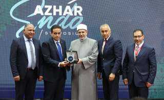 رئيس جامعة الأزهر يشيد بالجهود...