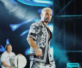 شاهد.. أحمد سعد يشعل حفل...