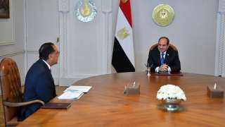 الرئيس السيسي يجتمع مع رئيس...