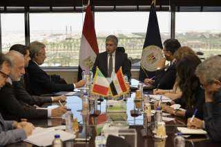 وزير السياحة والآثار وسفير إيطاليا...